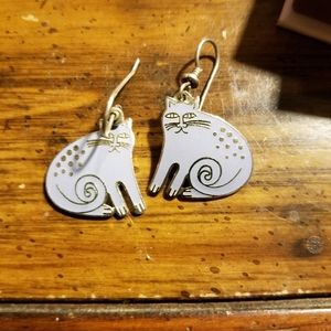 Keshire cat earrings